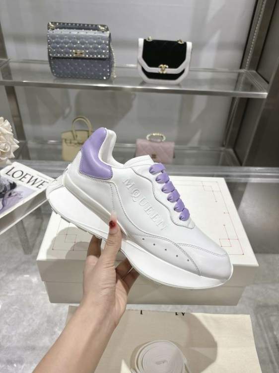 Picture of Alexander McQueen Shoes _SKUAlexanderMcQueensz35-45mnq0208251